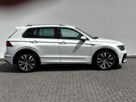 Volkswagen Tiguan R line 2.0 TSI DSG 4Motion /LED/ACC/AHK/ in Weiß als SUV/Geländewagen/Pickup - Fahrzeugfoto 4