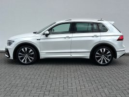 Volkswagen Tiguan R line 2.0 TSI DSG 4Motion /LED/ACC/AHK/ in Weiß als SUV/Geländewagen/Pickup - Fahrzeugfoto 8