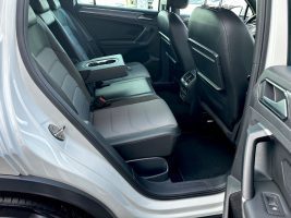 Volkswagen Tiguan R line 2.0 TSI DSG 4Motion /LED/ACC/AHK/ in Weiß als SUV/Geländewagen/Pickup - Fahrzeugfoto 16