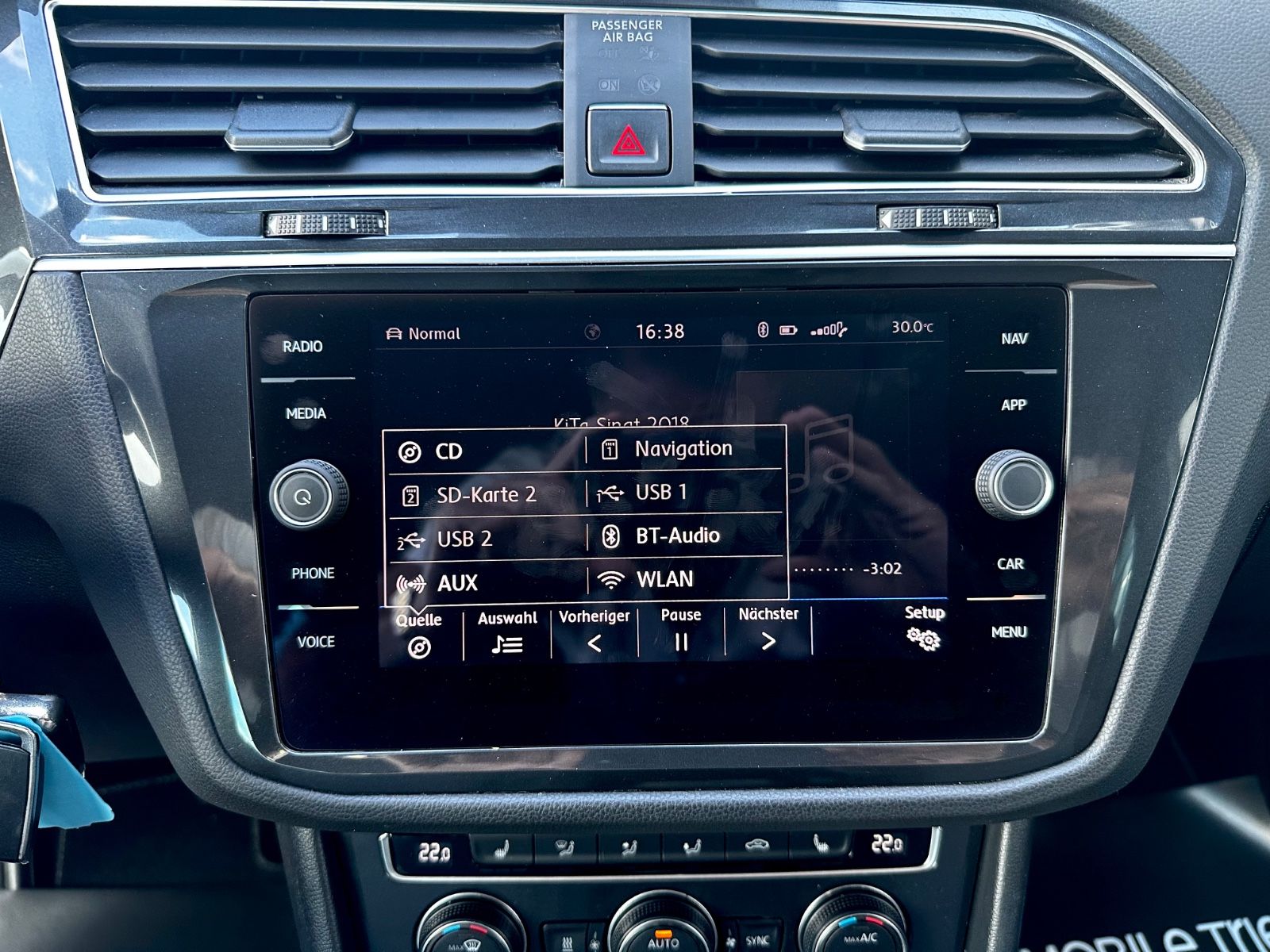 Volkswagen Tiguan R line 2.0 TSI DSG 4Motion /LED/ACC/AHK/ - Bild 19 Volkswagen Tiguan R line 2.0 TSI DSG 4Motion /LED/ACC/AHK/ in ORYXWEISS als SUV/Geländewagen/Pickup - Fahrzeugfoto 19