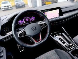 Volkswagen Golf 8 Lim. GTI /DSG/NAVI/LED/1.HAND/GARANTIE/ in Weiß als Limousine - Fahrzeugfoto 10