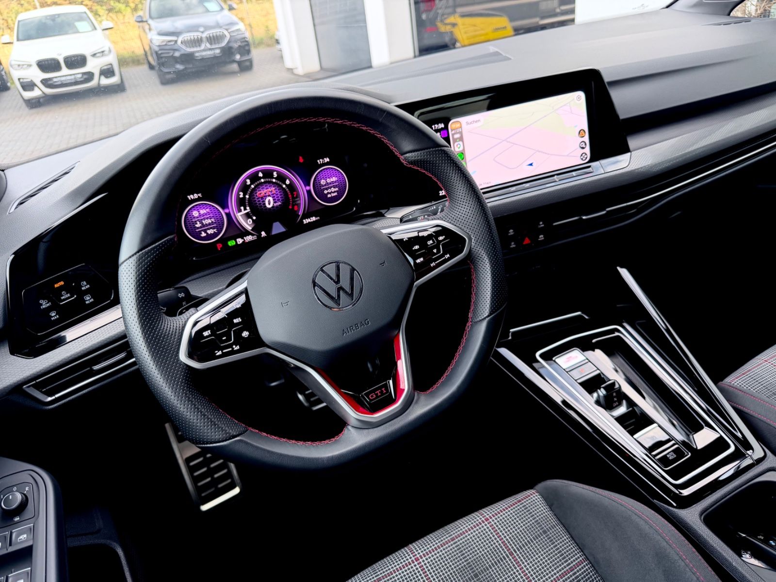 Volkswagen Golf 8 Lim. GTI /DSG/NAVI/LED/1.HAND/GARANTIE/ - Bild 10 Volkswagen Golf 8 Lim. GTI /DSG/NAVI/LED/1.HAND/GARANTIE/ in PURE WHITE als Limousine - Fahrzeugfoto 10