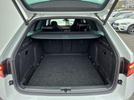 Skoda Superb Combi Sportline 2.0 TSI DSG / / 1.HAND // in Weiß als Kombi - Fahrzeugfoto 15