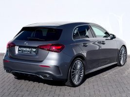 Mercedes-Benz A 220d Amg Line /NAVI/LED/CAM/BURMESTER/1.HAND/ in Grau als Limousine - Fahrzeugfoto 5