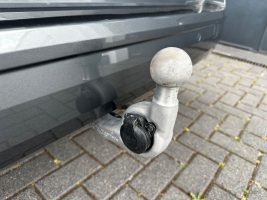Volkswagen T7 Multivan Life *Garantie*7Sitzer*Unfallfrei* in Grau als Van/Minibus - Fahrzeugfoto 24
