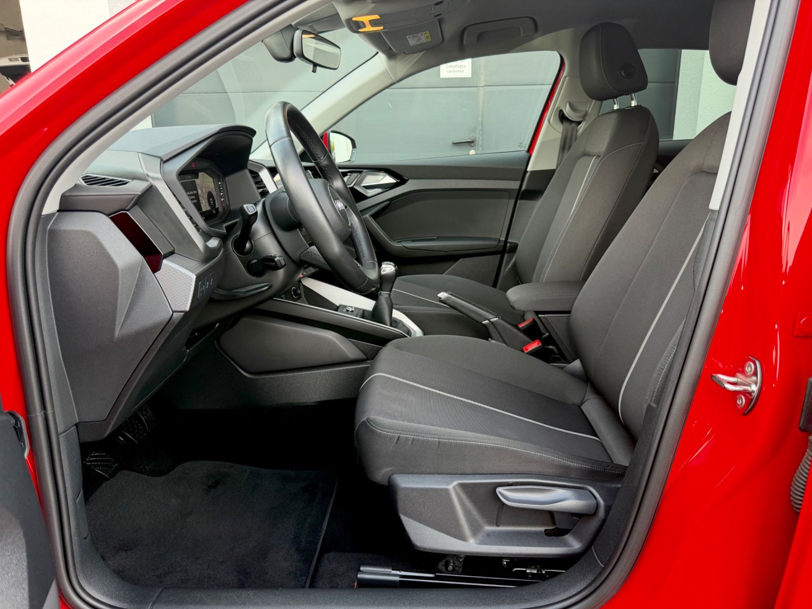 Audi A1 allstreet 30 TFSI /NAVI/LED/CAM/1.HAND/GARANT - Bild 9 Audi A1 allstreet 30 TFSI /NAVI/LED/CAM/1.HAND/GARANT in Misanorot Perleffekt als Kleinwagen - Fahrzeugfoto 9