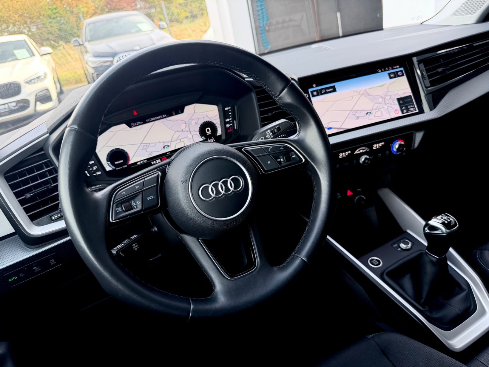 Audi A1 allstreet 30 TFSI /NAVI/LED/CAM/1.HAND/GARANT - Bild 10 Audi A1 allstreet 30 TFSI /NAVI/LED/CAM/1.HAND/GARANT in Misanorot Perleffekt als Kleinwagen - Fahrzeugfoto 10