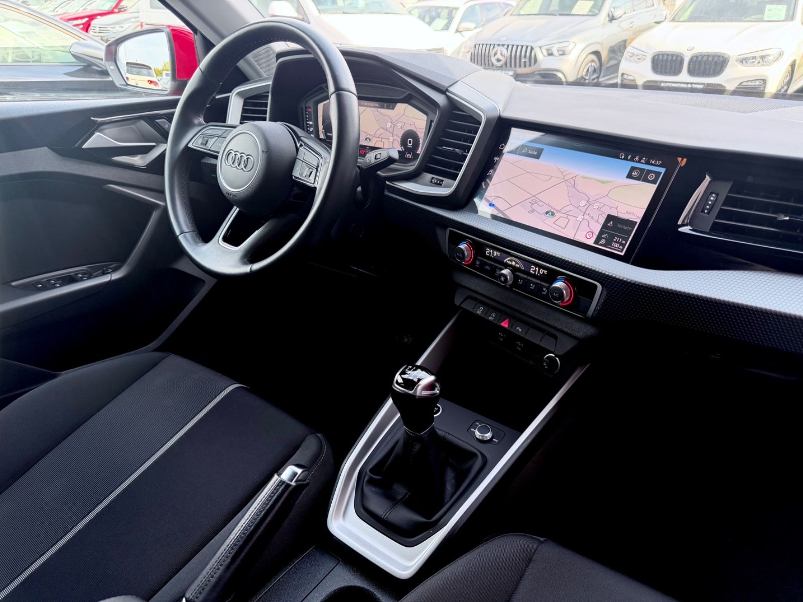 Audi A1 allstreet 30 TFSI /NAVI/LED/CAM/1.HAND/GARANT - Bild 12 Audi A1 allstreet 30 TFSI /NAVI/LED/CAM/1.HAND/GARANT in Misanorot Perleffekt als Kleinwagen - Fahrzeugfoto 12