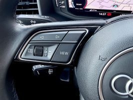 Audi A1 allstreet 30 TFSI /NAVI/LED/CAM/1.HAND/GARANT in Rot als Kleinwagen - Fahrzeugfoto 16