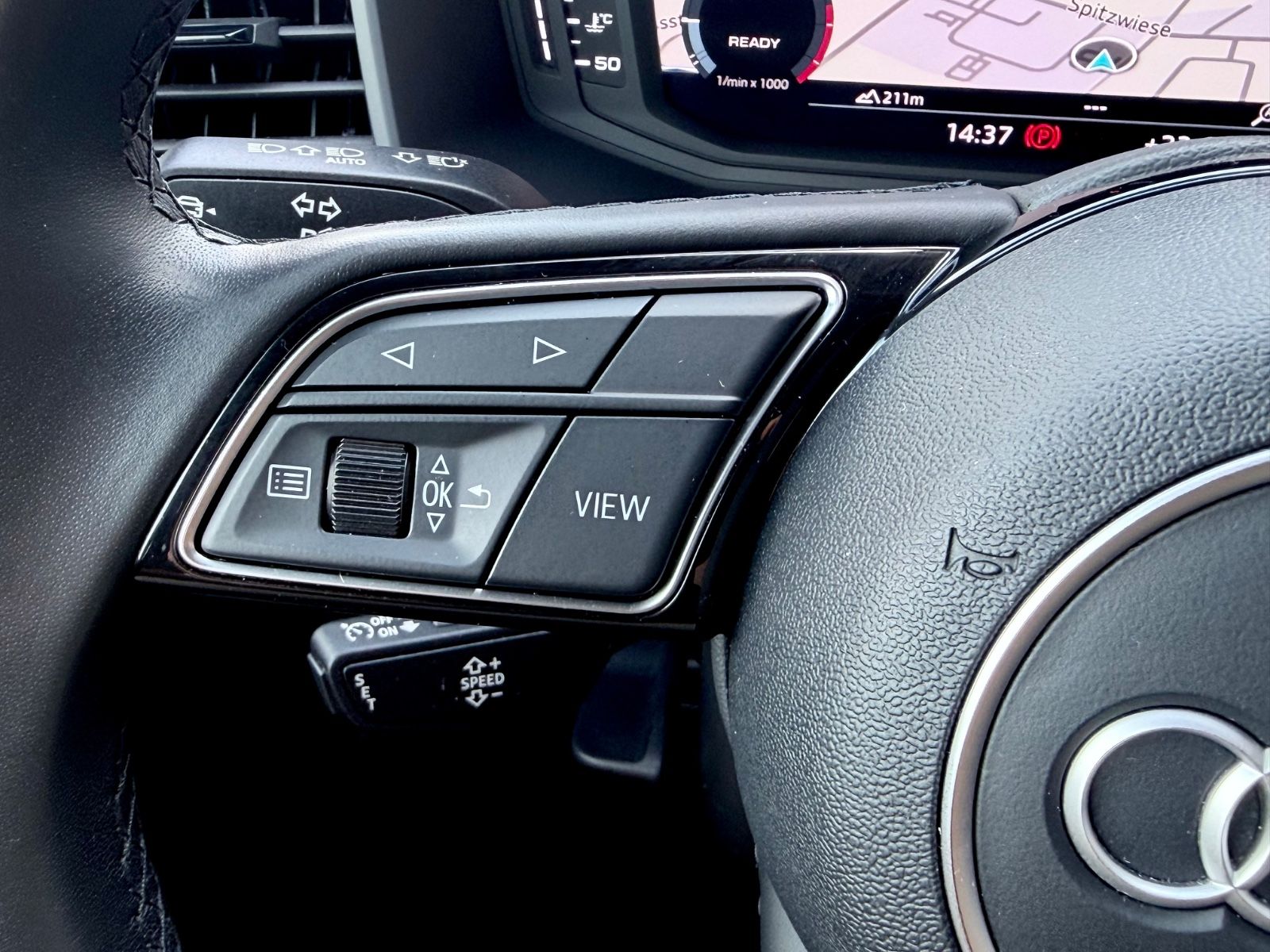 Audi A1 allstreet 30 TFSI /NAVI/LED/CAM/1.HAND/GARANT - Bild 16 Audi A1 allstreet 30 TFSI /NAVI/LED/CAM/1.HAND/GARANT in Misanorot Perleffekt als Kleinwagen - Fahrzeugfoto 16