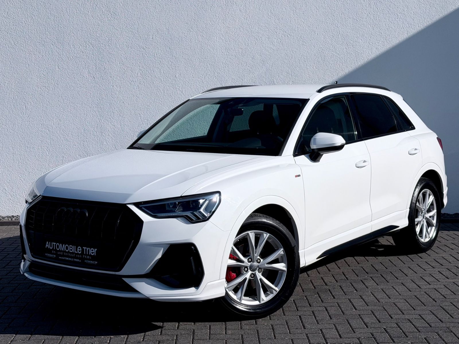 Audi Q3 35 TDI S line /NAVI/LED/PDC/GARANTIE/ in Weiß als SUV/Geländewagen/Pickup - Fahrzeugfoto 1