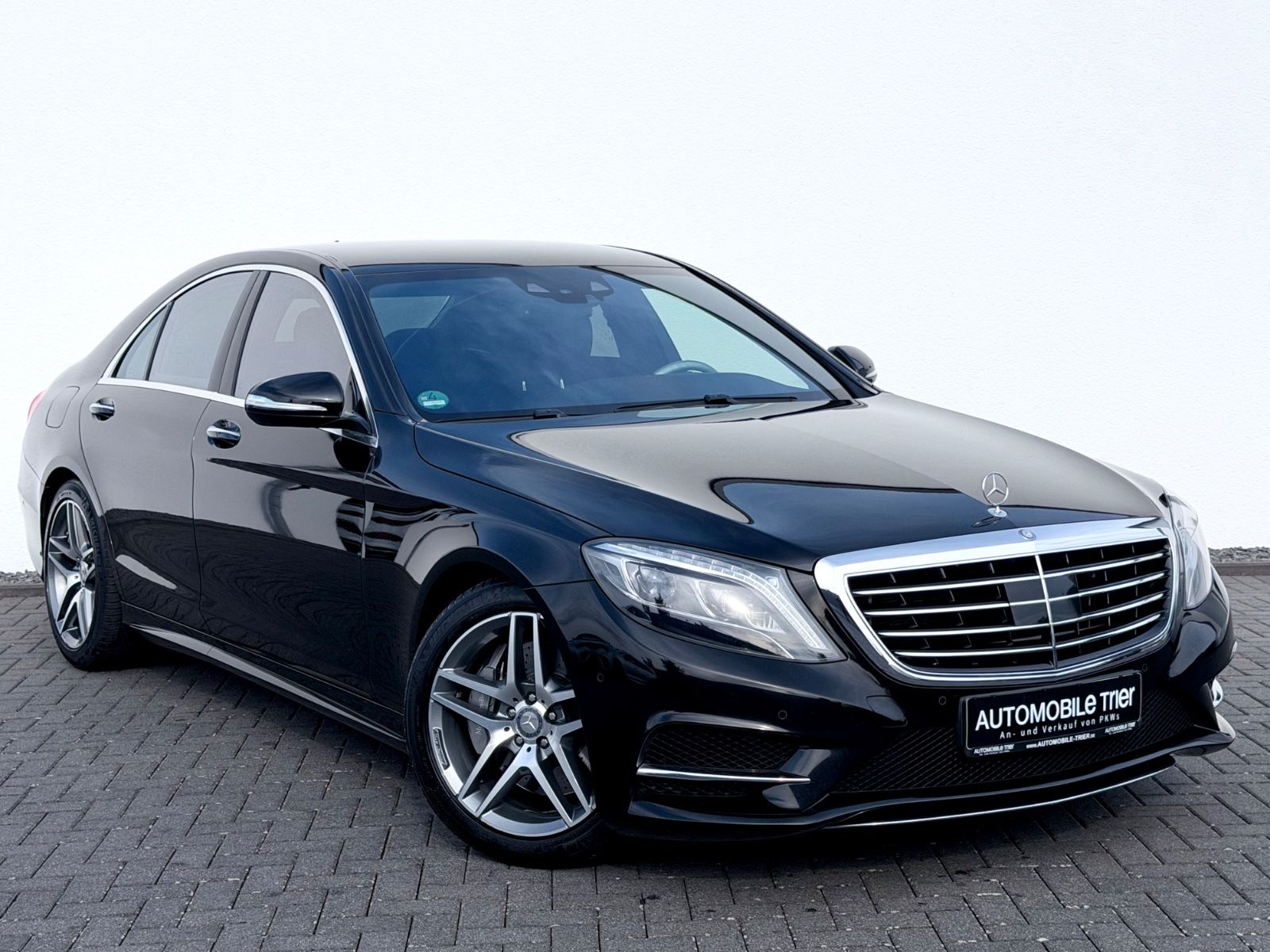 Mercedes-Benz S 500 4Matic Amg Line /NAVI/LED/ACC/CAM/BURMEST/ - Bild 3 Mercedes-Benz S 500 4Matic Amg Line /NAVI/LED/ACC/CAM/BURMEST/ in OBSIDIANSCHWARZ als Limousine - Fahrzeugfoto 3