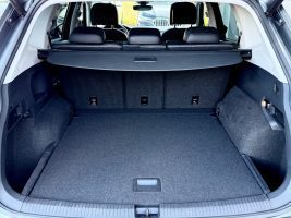 Volkswagen Tiguan Allspace R line 2.0 TDI DSG 4Motion in Grau als SUV/Geländewagen/Pickup - Fahrzeugfoto 23
