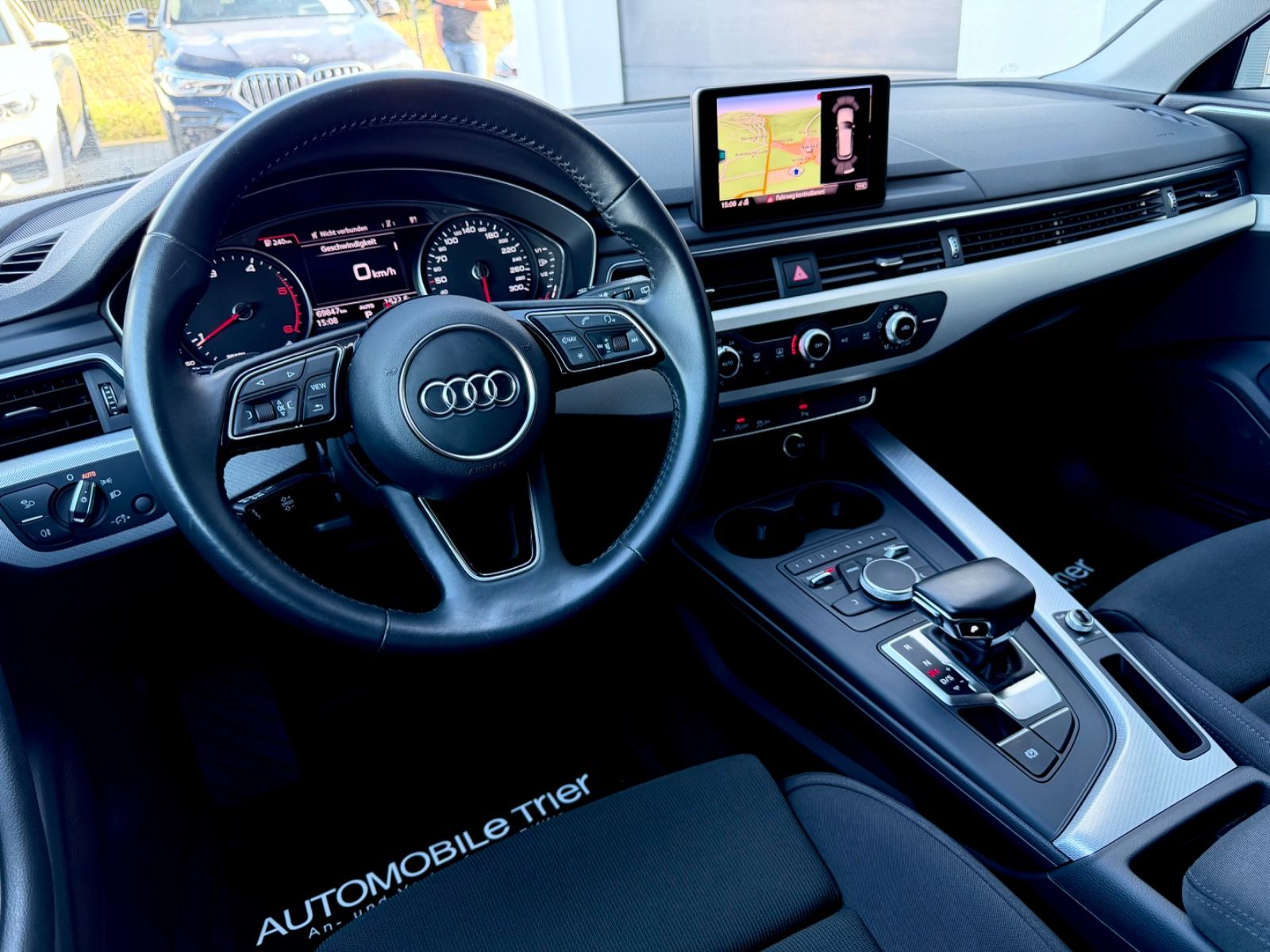 Audi A4 Avant 40 TDI S line /NAVI/LED/1.HAND/GARANTIE - Bild 10 Audi A4 Avant 40 TDI S line /NAVI/LED/1.HAND/GARANTIE in Monsungrau Metallic als Kombi - Fahrzeugfoto 10
