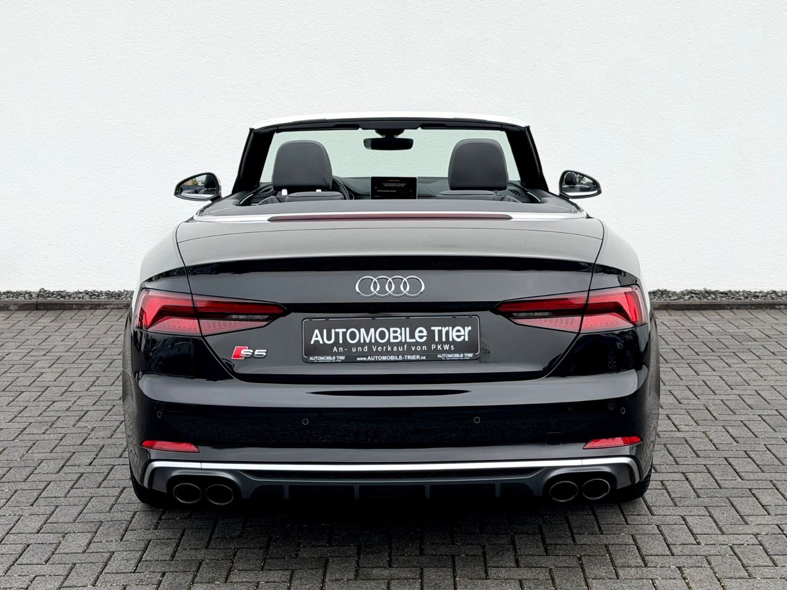 Audi S5 Cabrio 3.0 TFSI quattro /HUD/ACC/B&O/360°CAM - Bild 6 Audi S5 Cabrio 3.0 TFSI quattro /HUD/ACC/B&O/360°CAM in MYTHOSSCHWARZ als Cabrio/Roadster - Fahrzeugfoto 6