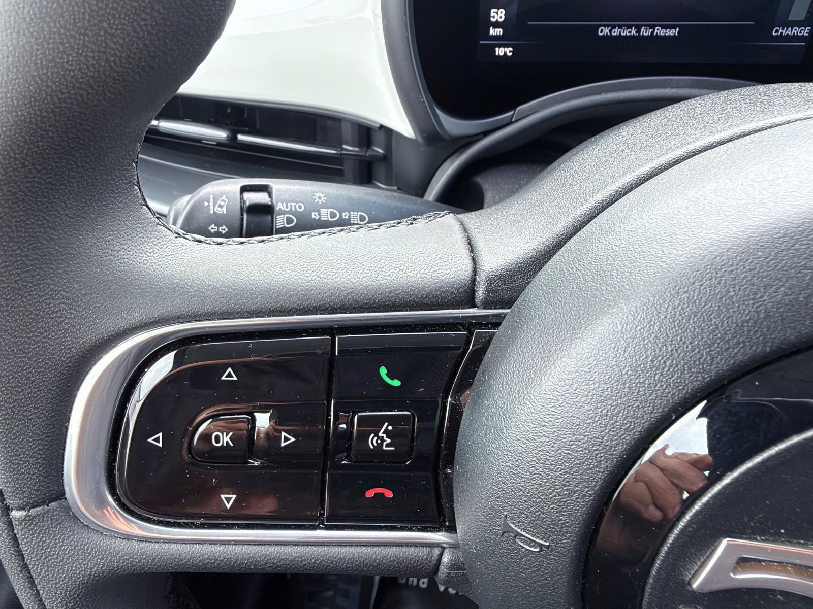 Fiat 500 e / LED / CARPLAY / GARANTIE / - Bild 14 Fiat 500 e / LED / CARPLAY / GARANTIE / in COLORE ESTERNO (Arktis Weiß) als Kleinwagen - Fahrzeugfoto 14