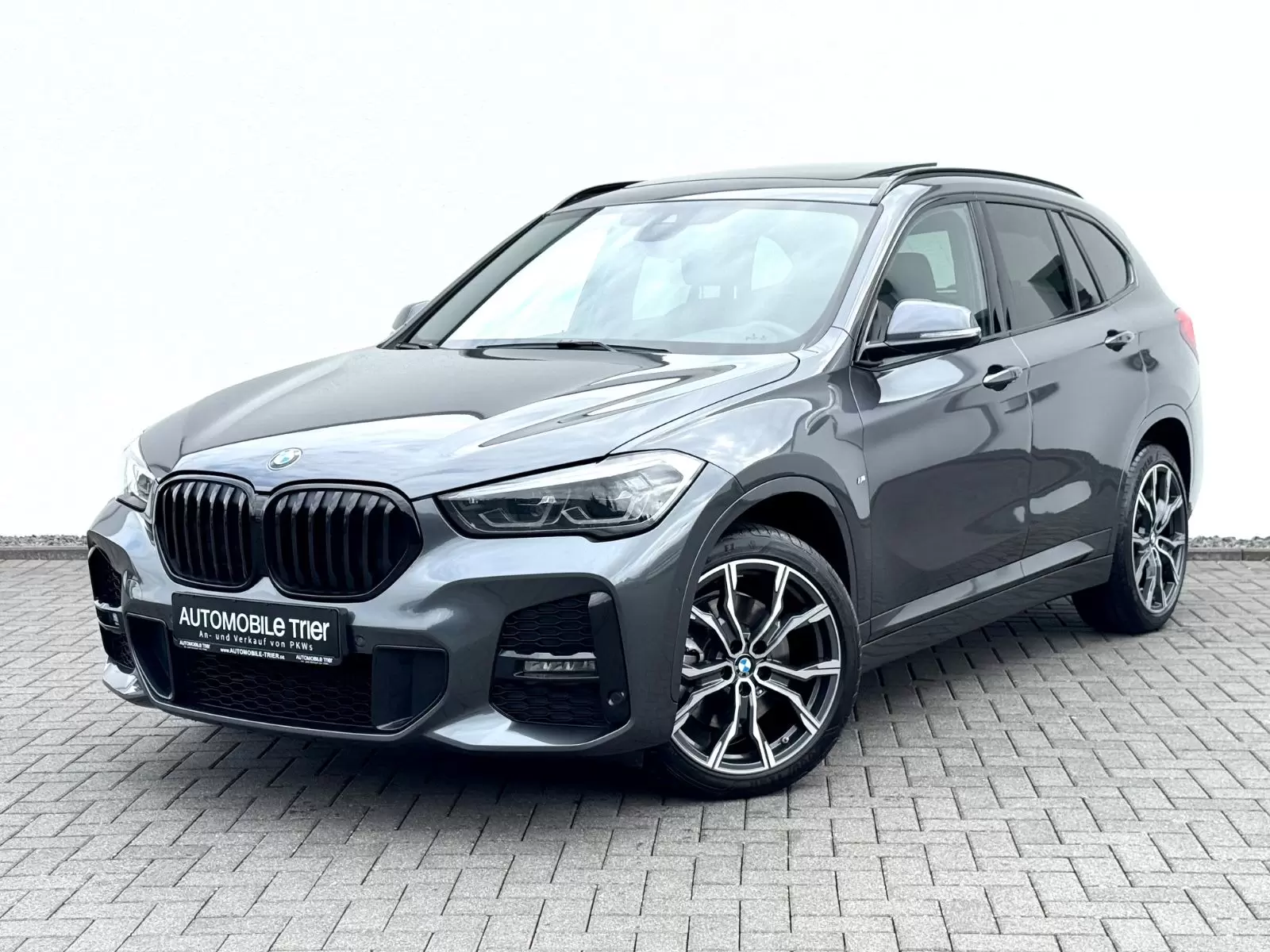 BMW X1 xDrive 20 d M Sport /NAVI/LED/AHK/GARANTIE