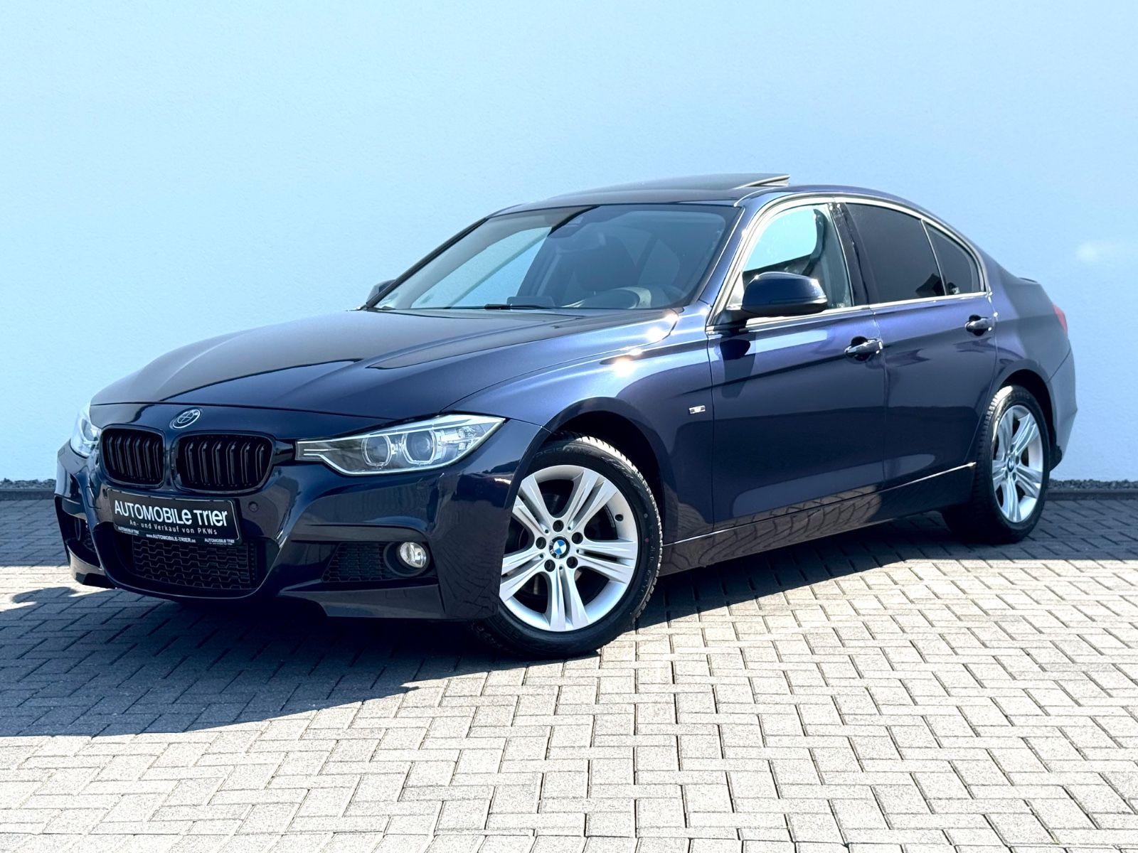 BMW 320i Limo sport /NAVI/LED/HUD/PDC/GARANTIE