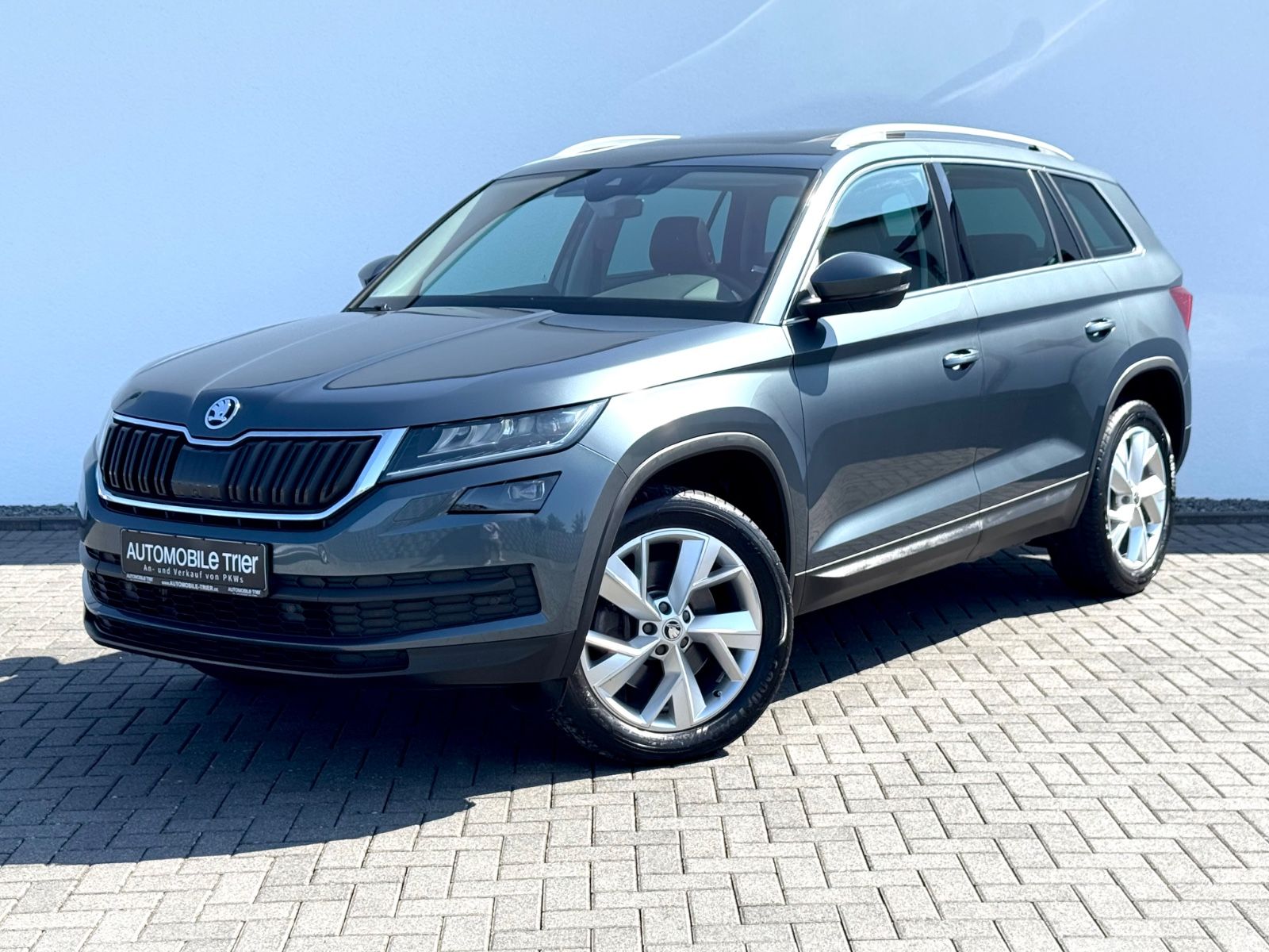 Skoda Kodiaq 2.0 TDI DSG 4×4 /LED/ACC/AHK/PANO/360CAM
