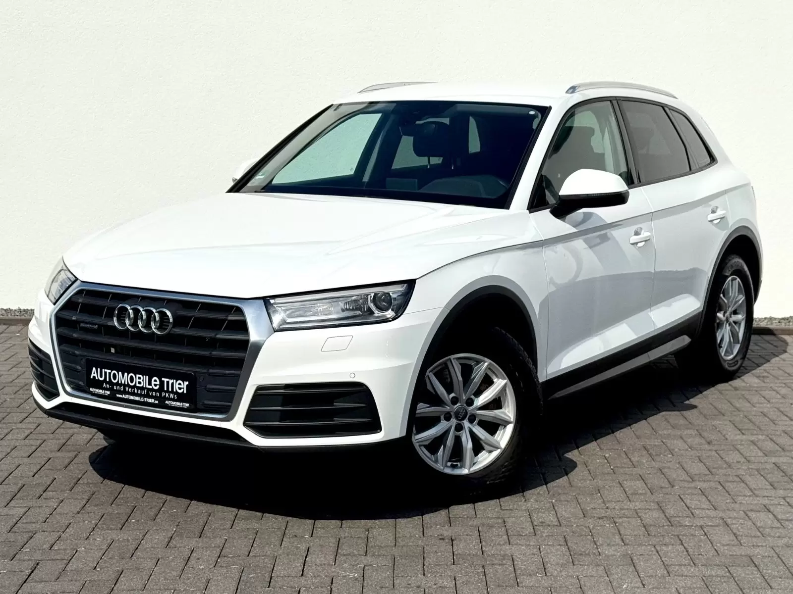 Audi Q5 2.0 TDI quattro*BiXenon*Navi*PDC*SHZ*