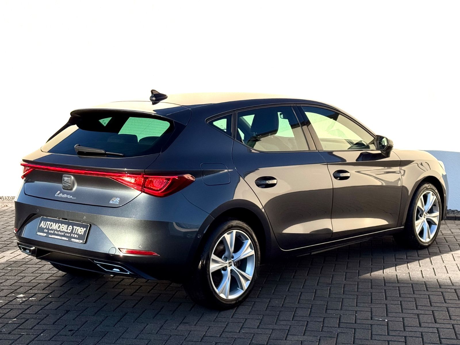 Bild 4 von 13 - Seat Leon - Gebrauchtwagen von Automobile Trier Seat Leon FR e-Hybrid, NAVI, LED, ACC, CAM, 1.HAND, GARANT