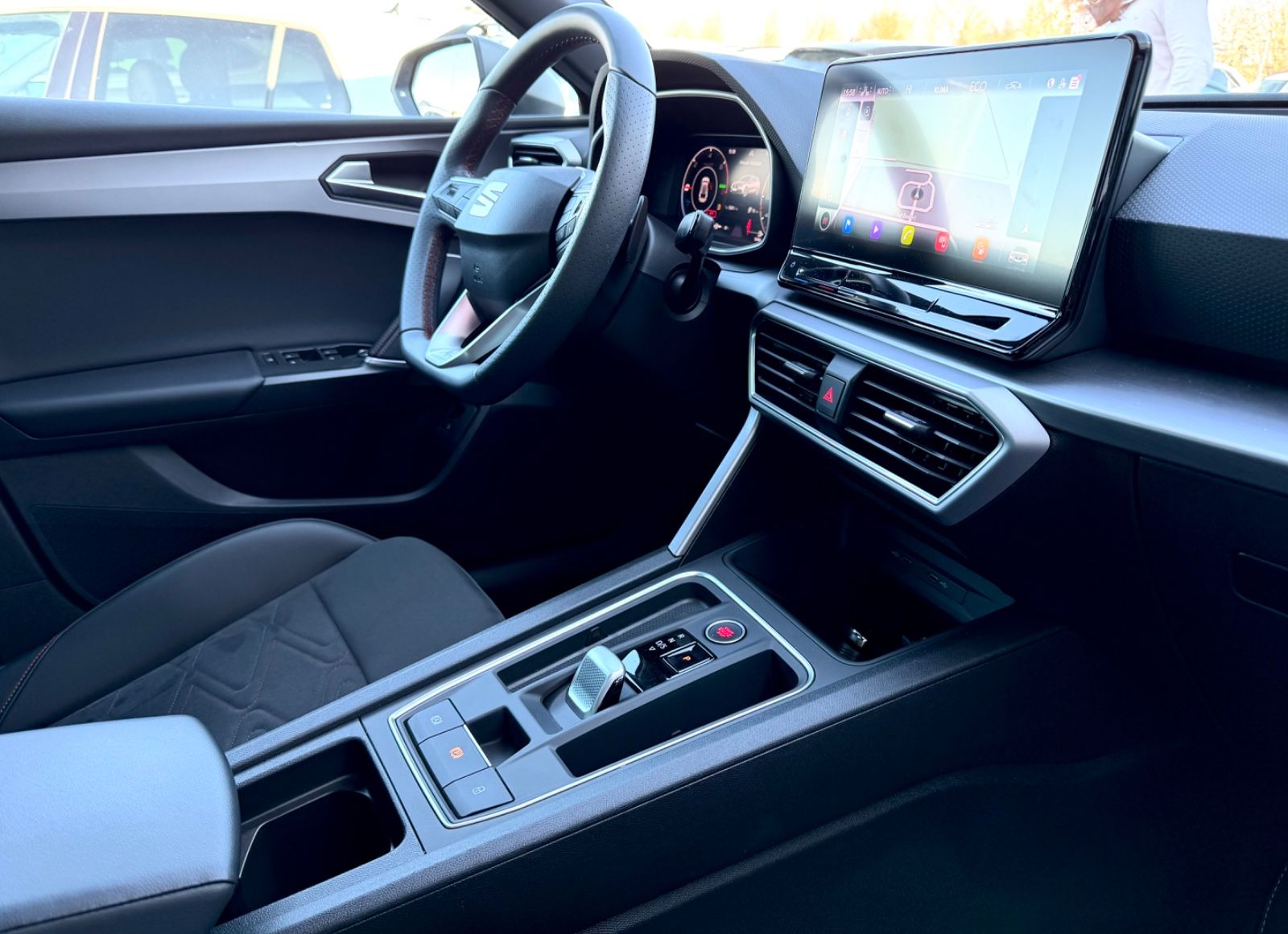 Bild 11 von 13 - Seat Leon - Gebrauchtwagen von Automobile Trier Seat Leon FR e-Hybrid, NAVI, LED, ACC, CAM, 1.HAND, GARANT