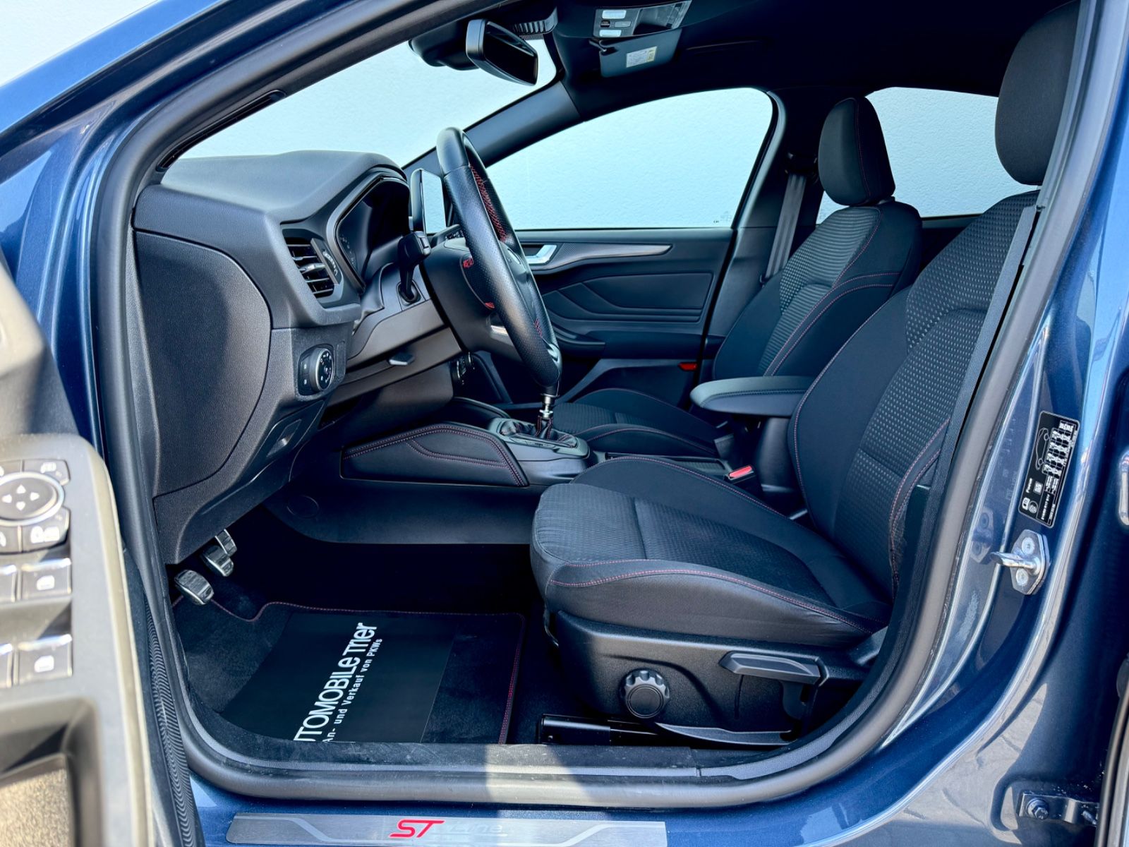 Bild 9 von 14 - Ford Focus - Gebrauchtwagen von Automobile Trier Ford Focus Lim. ST-Line 1.5, NAVI, CAM, LED, 1.HAND