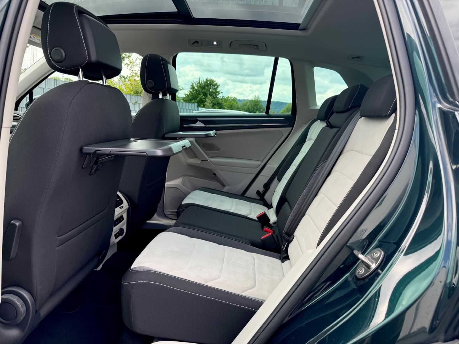 Bild 15 von 15 - Volkswagen Tiguan - Gebrauchtwagen von Automobile Trier Volkswagen Tiguan Highline 1.4 TSI DSG 4Motion, LED, ACC, PANO
