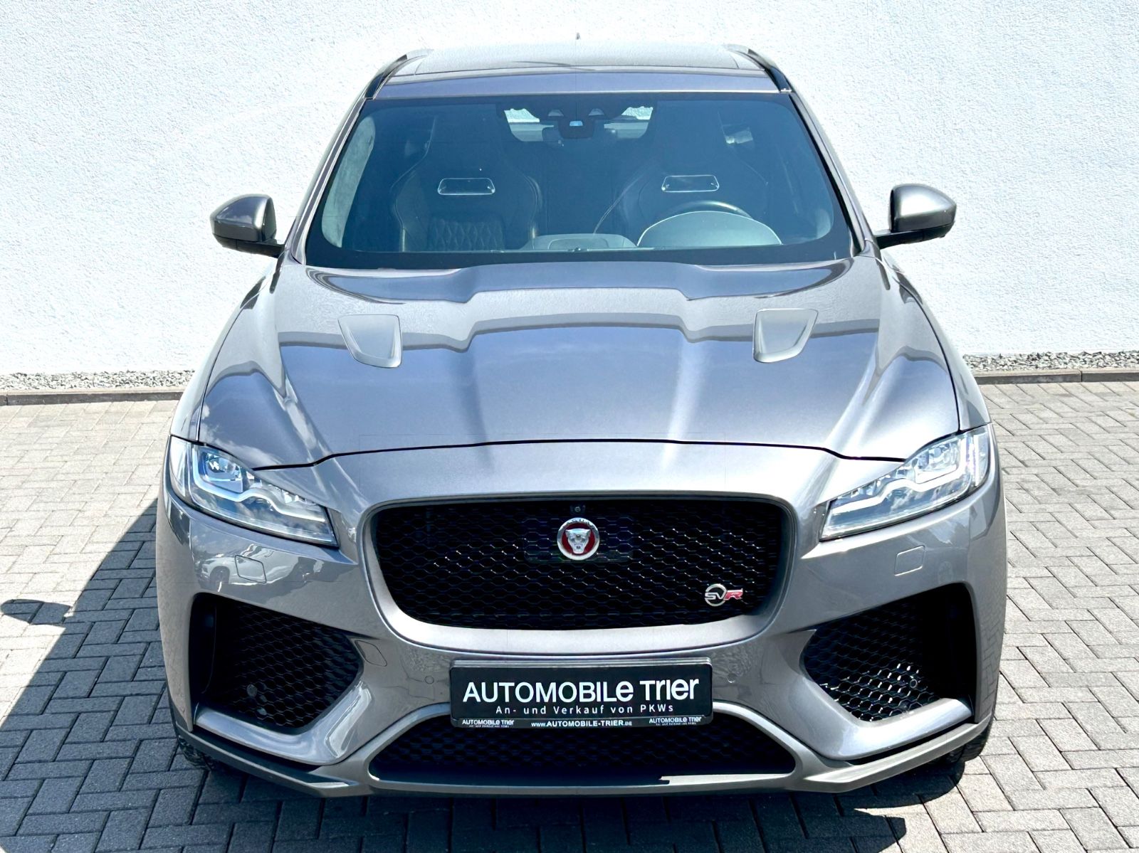 Bild 2 von 15 - Jaguar F-Pace - Gebrauchtwagen von Automobile Trier Jaguar F-Pace SVR 5.0 V8 AWD, LED, PANO, 360CAM