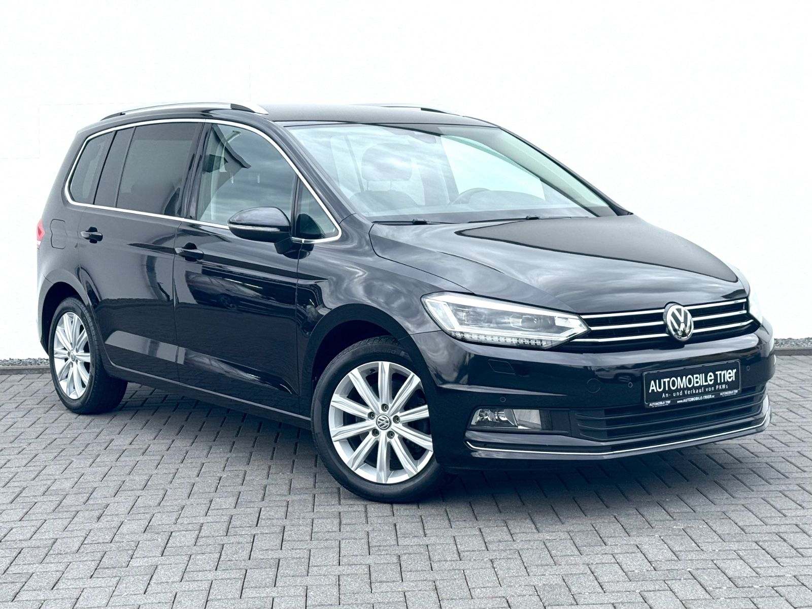 Bild 10 von 16 - Volkswagen Touran - Gebrauchtwagen von Automobile Trier Volkswagen Touran Highline 2.0 TDI DSG, 7.SITZER, NAVI, LED