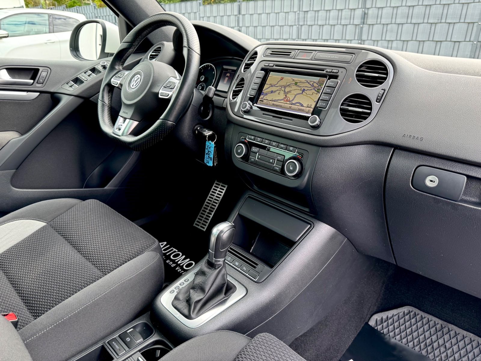 Bild 12 von 16 - Volkswagen Tiguan - Gebrauchtwagen von Automobile Trier Volkswagen Tiguan 2.0 TDI DSG 4Motion, 3X R LINE, PANO, KAMERA