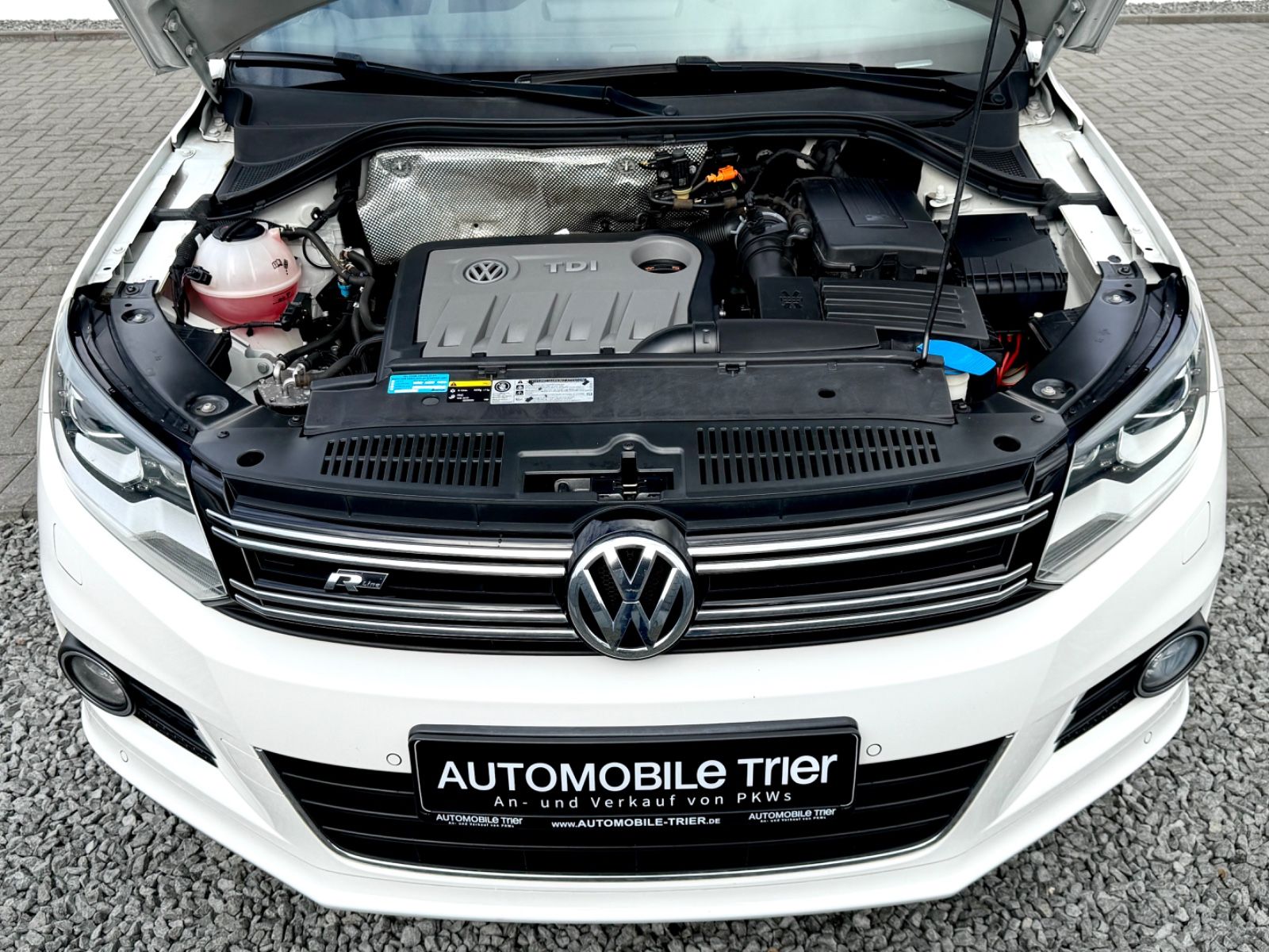 Bild 16 von 16 - Volkswagen Tiguan - Gebrauchtwagen von Automobile Trier Volkswagen Tiguan 2.0 TDI DSG 4Motion, 3X R LINE, PANO, KAMERA