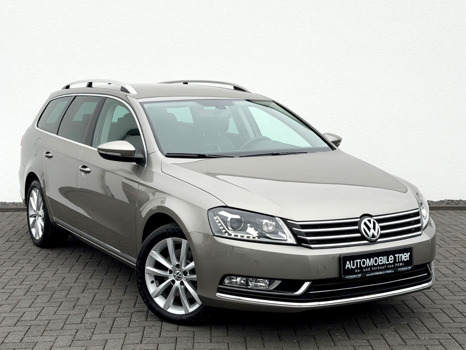 Bild 3 von 13 - Volkswagen Passat - Gebrauchtwagen von Automobile Trier Volkswagen Passat Variant Highline 2.0 TDI DSG 4Motion