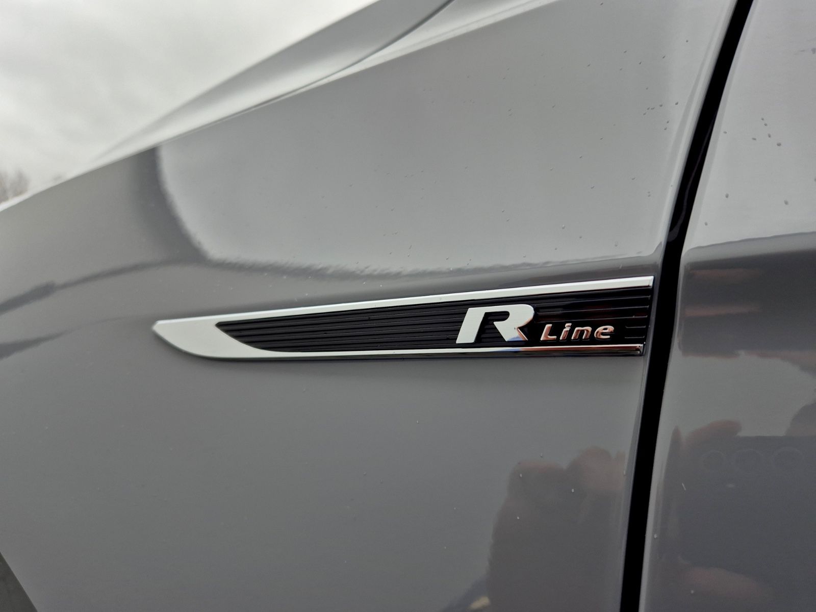 Bild 16 von 17 - Volkswagen Passat Variant - Gebrauchtwagen von Automobile Trier Volkswagen Passat Variant R Line 2.0 TDI DSG, LED, ACC, CAM