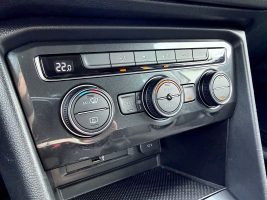 Volkswagen Tiguan Highline 2.0 TDI DSG 4Motion, ACC, CAM, AHK - Thumbnail 19
