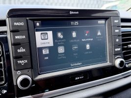 Kia Rio Platinum Edition /NAVI/LED/CAM/GARANTIE/ als Kleinwagen - Fahrzeugfoto 19