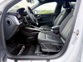Audi A3 Sportback 35 TFSI S line/NAVI/LED/PDC/CARPLAY in Weiß als Limousine - Fahrzeugfoto 9