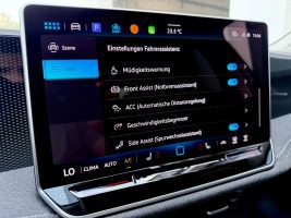 Volkswagen Passat Variant 1.5 TSI DSG /LED/ACC/CAM/1.HAND/ in Schwarz als Kombi - Fahrzeugfoto 20