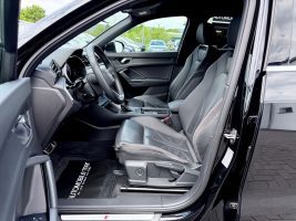 Audi Q3 40 TDI quattro S line Sport Plus Paket in Schwarz als SUV/Geländewagen/Pickup - Fahrzeugfoto 9