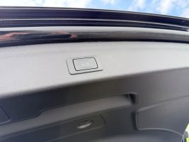 Audi Q3 40 TDI quattro S line Sport Plus Paket in Schwarz als SUV/Geländewagen/Pickup - Fahrzeugfoto 20