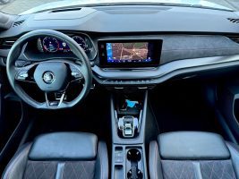 Skoda Octavia Combi RS 2.0 TSI DSG /MASSAGE/PANO/HUD/ in Weiß als Kombi - Fahrzeugfoto 11