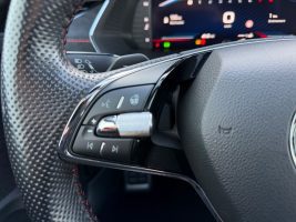 Skoda Octavia Combi RS 2.0 TSI DSG /MASSAGE/PANO/HUD/ in Weiß als Kombi - Fahrzeugfoto 17