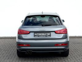Audi Q3 2.0 TDI S line Sport Plus Paket /1.HAND/ in Grau als SUV/Geländewagen/Pickup - Fahrzeugfoto 5
