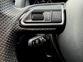 Audi Q3 2.0 TDI S line Sport Plus Paket /1.HAND/ in Grau als SUV/Geländewagen/Pickup - Fahrzeugfoto 14