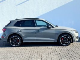 Audi SQ5 3.0 TDI quattro /LED/ACC/HUD/CAM/GARANTIE in Grau als SUV/Geländewagen/Pickup - Fahrzeugfoto 4