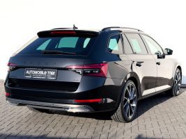 Skoda Superb Combi Sportline 2.0 TDI DSG 4x4 /1.HAND/ in Schwarz als Kombi - Fahrzeugfoto 5