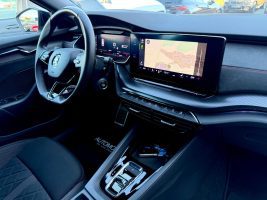 Skoda Octavia Combi RS 2.0 TDI DSG /LED/CAM/HUD/AHK/ in Silber als Kombi - Fahrzeugfoto 12