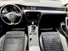 Volkswagen Passat Variant R Line 2.0 TDI DSG 4Motion in Silber als Kombi - Fahrzeugfoto 10