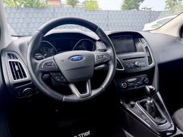 Ford Focus Turnier Titanium 1.5 /NAVI/PDC/GARANTIE/ in Silber als Kombi - Fahrzeugfoto 10