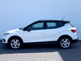 Seat Arona FR /AUTOMATIK/NAVI/CAM/1.HAND/GARANTIE/ in Weiß als SUV/Geländewagen/Pickup - Fahrzeugfoto 7